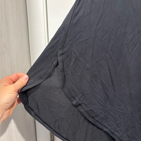 lululemon athletica Charcoal Long Sleeve Tee - Picture 2 of 4